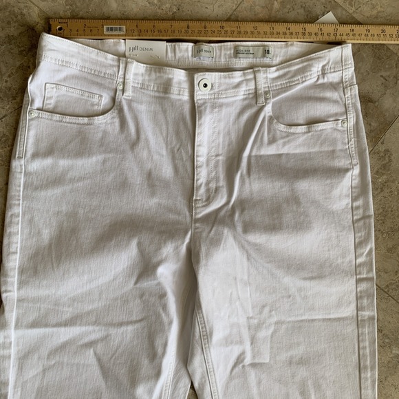 NWT J.Jill Denim High Rise Straight Leg Crop Jeans Raw Hem White Size 18 - Picture 3 of 9